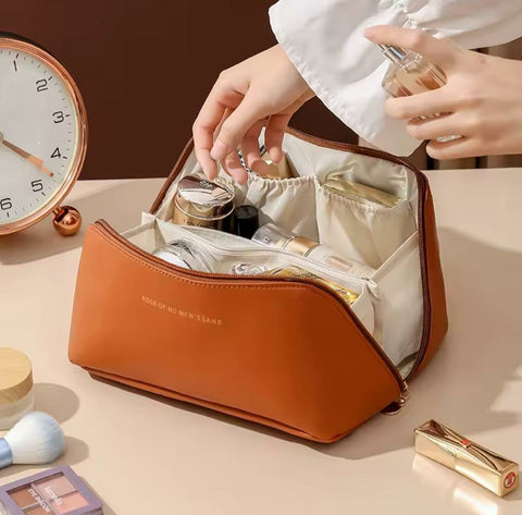 Large Capacity Travel Cosmetic Bag Portable Leather Cosmetic Bag