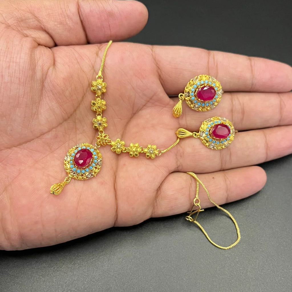 Gold Plated Elegant Pendant Set – Fine Partywear Collection