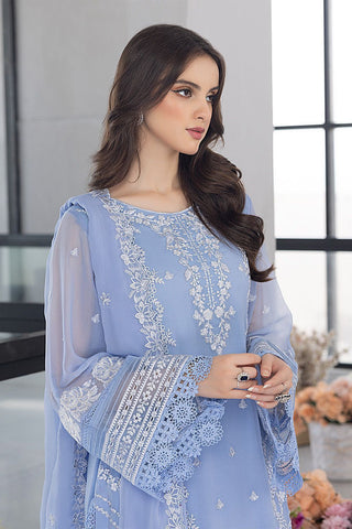 Azure embroided suit